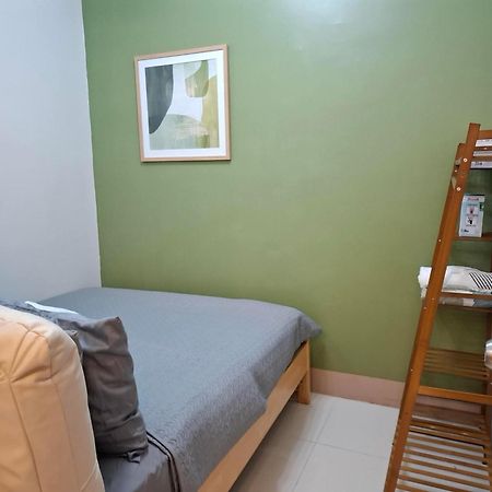 Shore 1 & 3 Residences Moa 1Br With Balcony By Darpm Manila Exterior photo