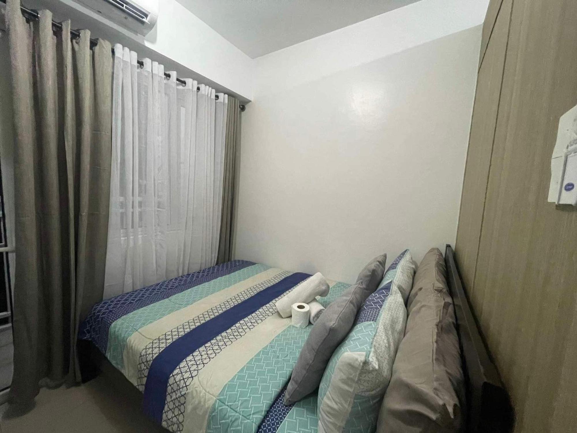 Shore 1 & 3 Residences Moa 1Br With Balcony By Darpm Manila Exterior photo