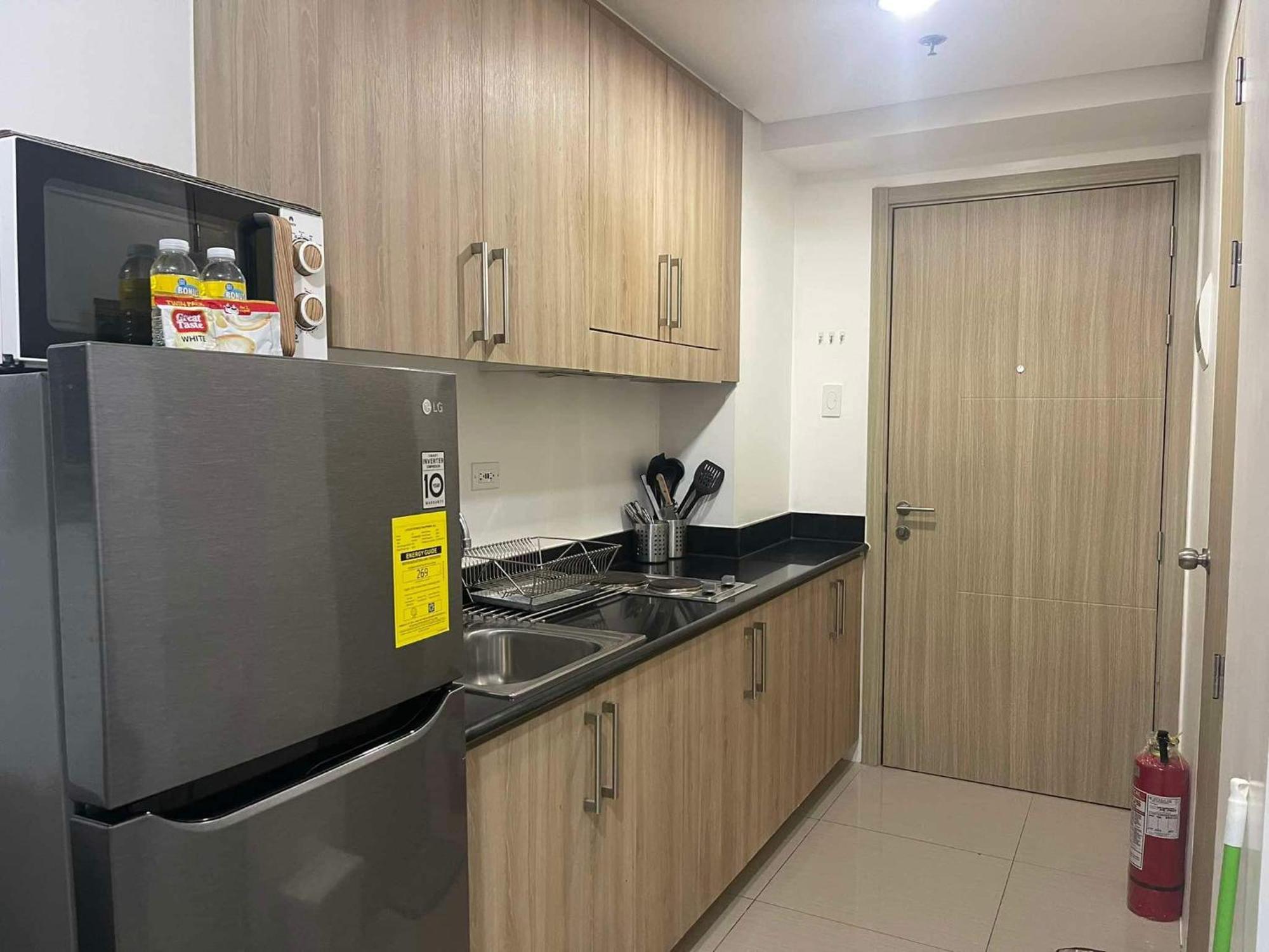 Shore 1 & 3 Residences Moa 1Br With Balcony By Darpm Manila Exterior photo