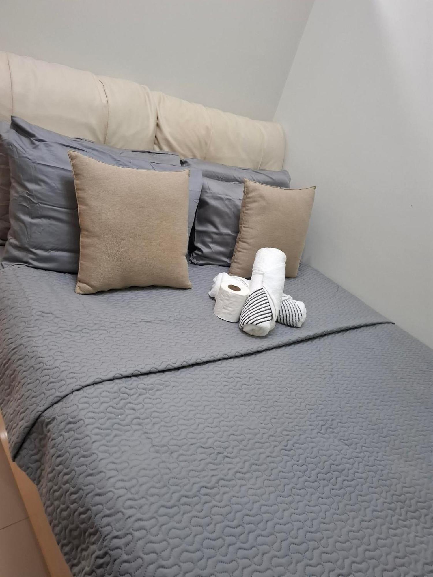Shore 1 & 3 Residences Moa 1Br With Balcony By Darpm Manila Exterior photo